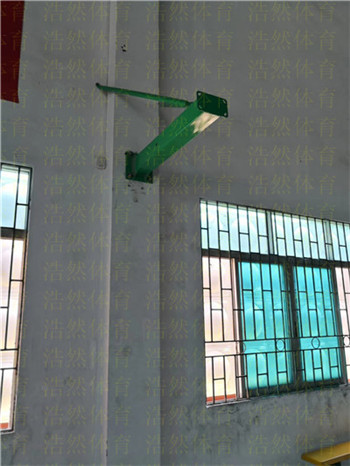 山西臨汾安裝室內(nèi)掛墻式籃球架完成 山西臨汾安裝室內(nèi)掛墻式籃球架完成